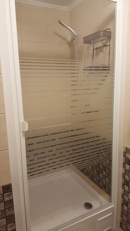 L.E.C. Travel Apartments Βέντσπιλς Εξωτερικό φωτογραφία